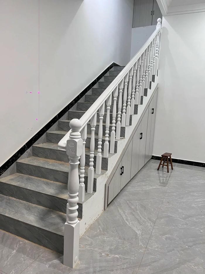 trụ gỗ nhà phố