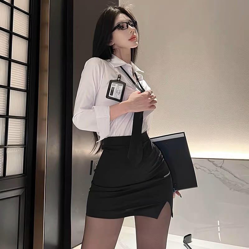 Ảnh cosplay thư ký dịu dàng duyên dáng