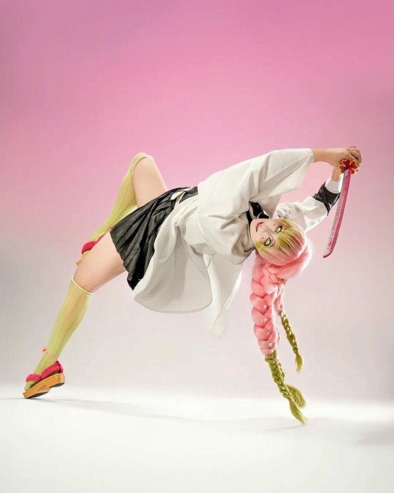 Ảnh gái xinh cosplay luyến trụ anime chất lượng cao