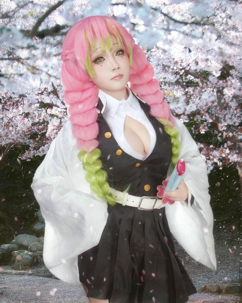 Cosplay luyến trụ phong cách Kimetsu no Yaiba đẹp mắt