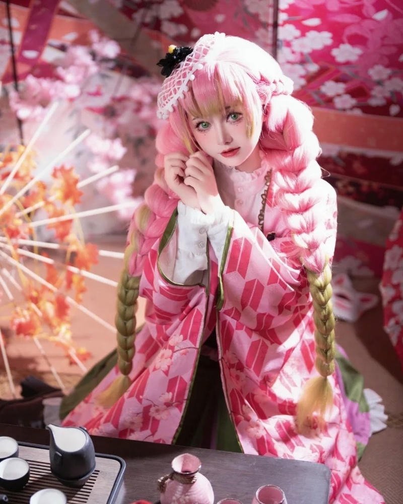 Cosplay luyến trụ phong cách anime nữ tính cuốn hút