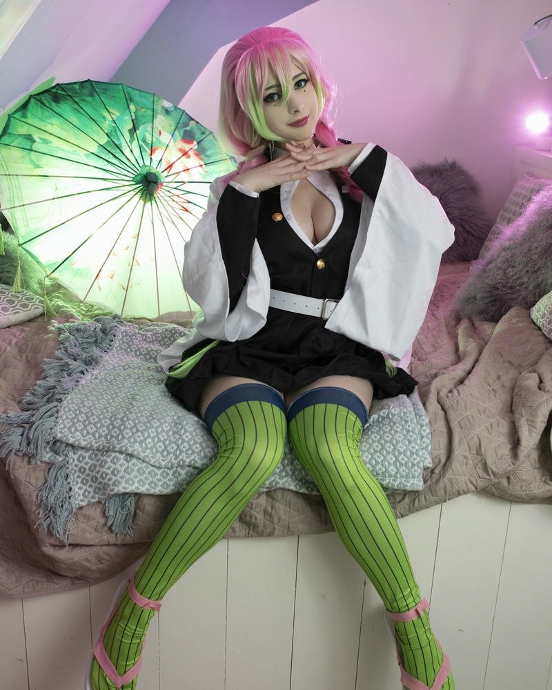 Cosplay luyến trụ tạo hình ngọt ngào đúng nhân vật