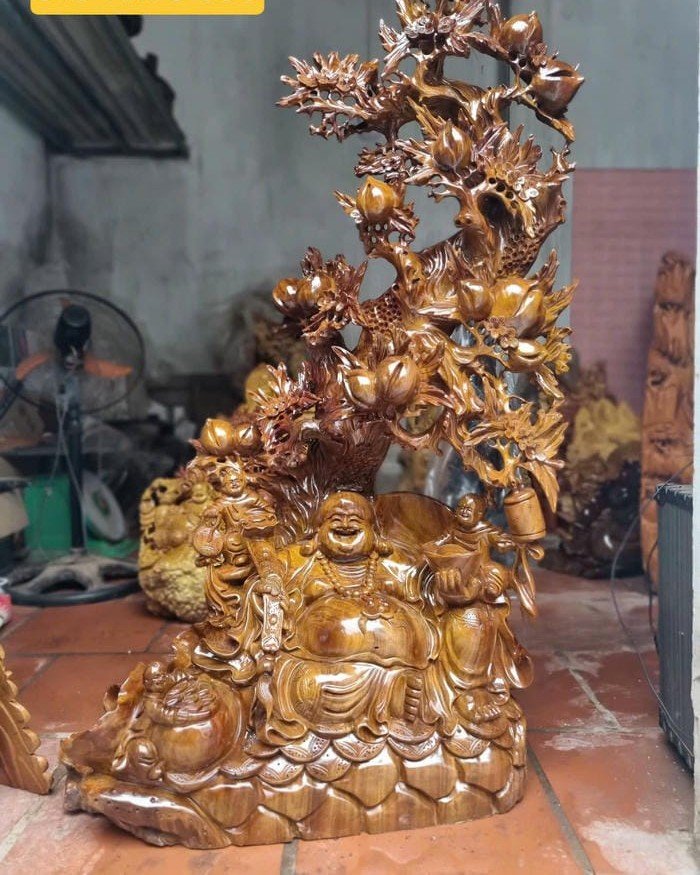 Thần Tài gỗ mang ý nghĩa may mắn