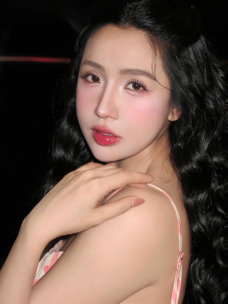 ảnh viên vibi lộ hàng villa sang