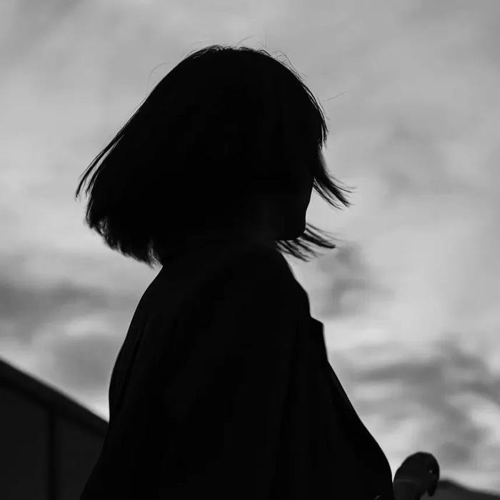 avatar đen trắng TikTok