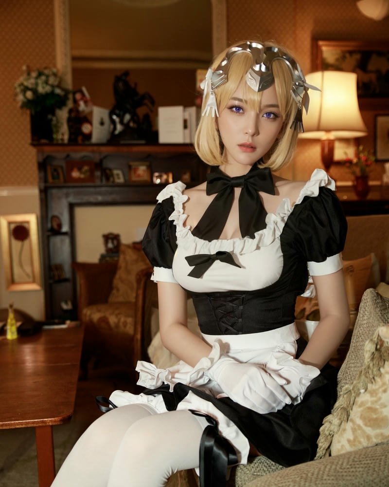 cosplay hầu gái dễ thương tinh khôi