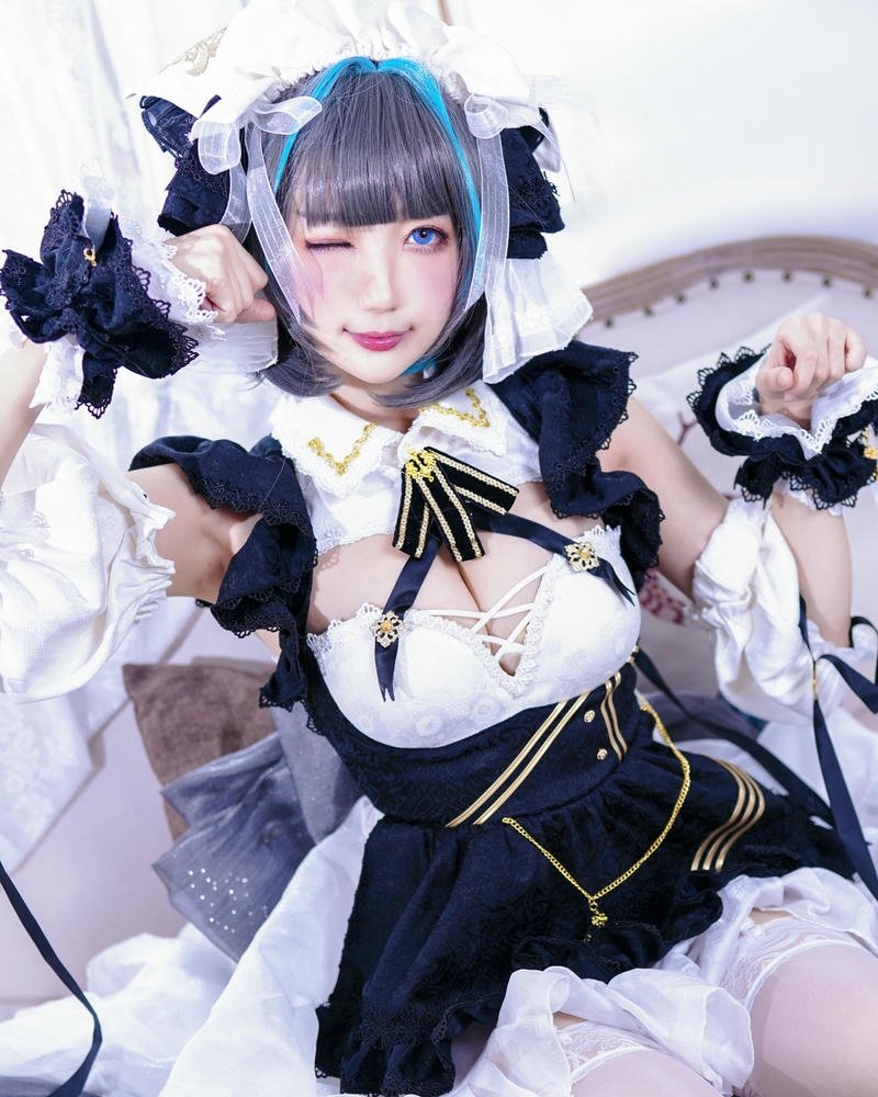 cosplay hầu gái nổi bật sắc nét