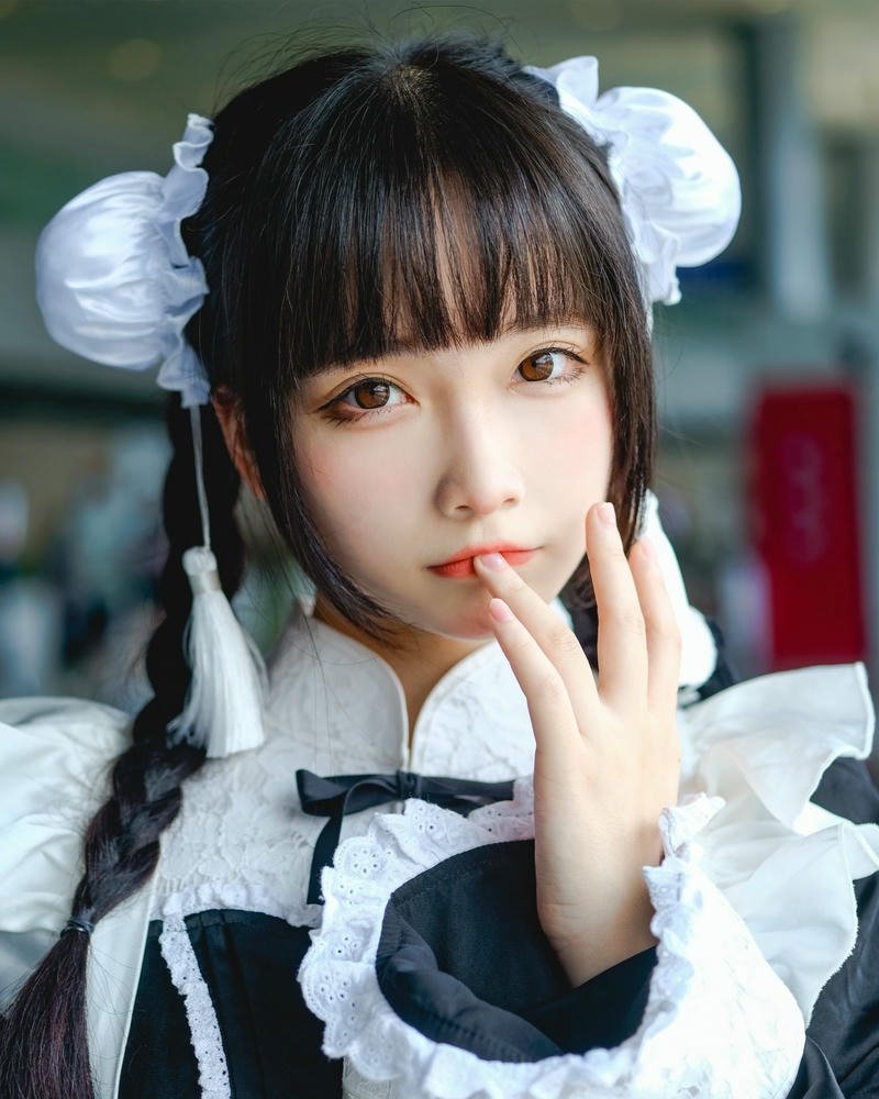 cosplay hầu gái rực rỡ