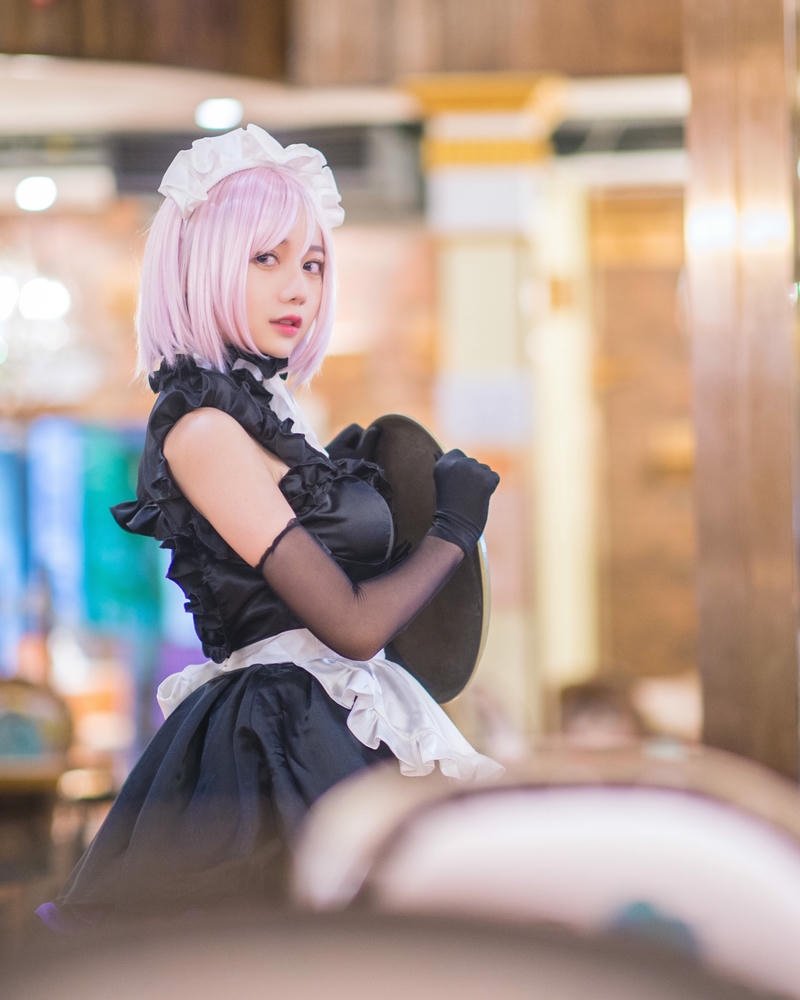 cosplay hầu gái thanh lịch
