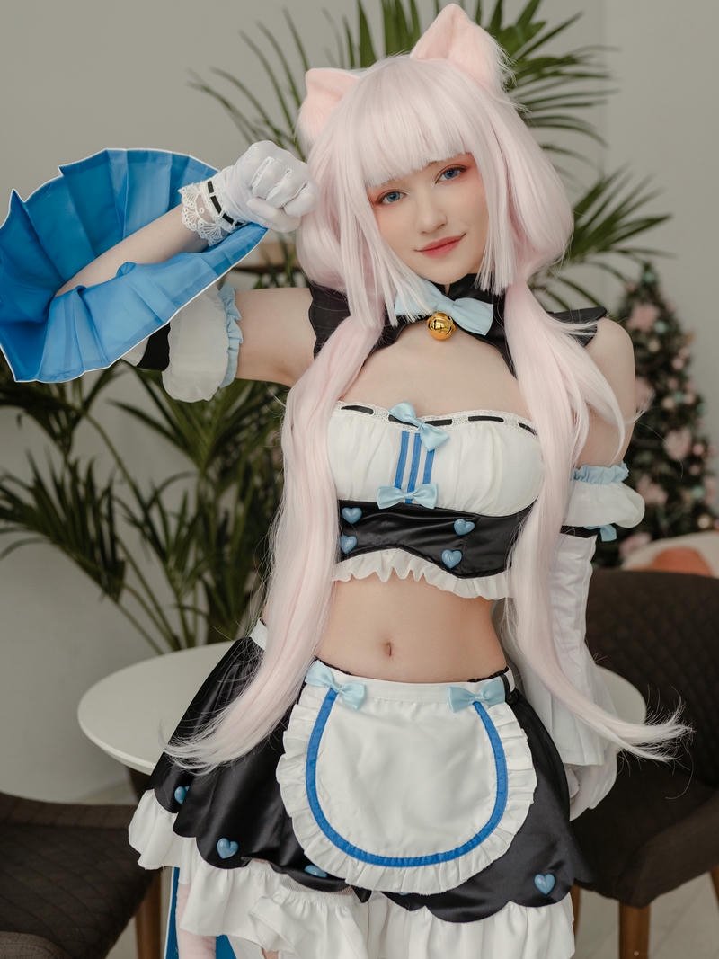 cosplay hầu gái xinh đẹp