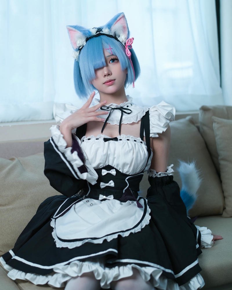 hình ảnh cosplay hầu gái lung linh đẹp