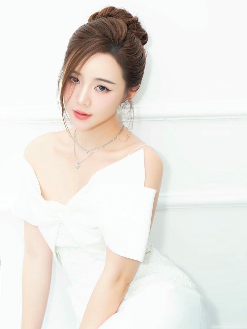 hình ảnh quỳnh kool sexy trẻ trung