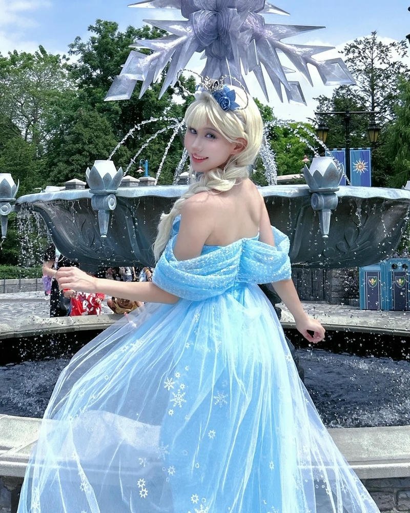 hình cosplay cute thần thái