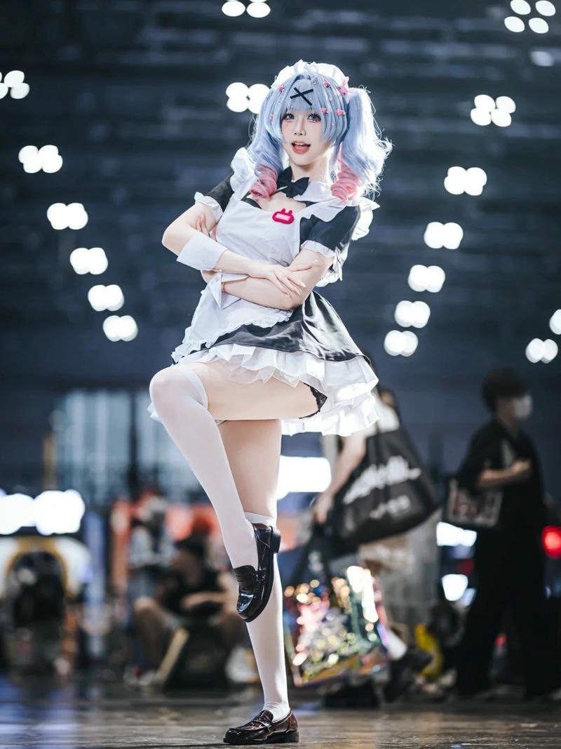 hình cosplay cute tươi sáng