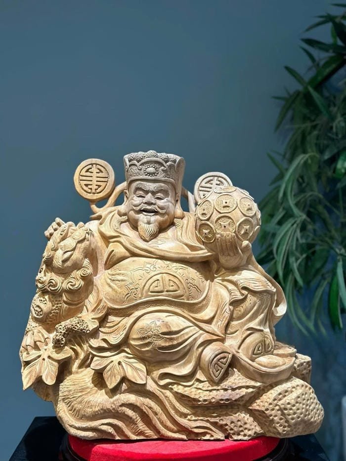mẫu Thần Tài tạc từ gỗ tự nhiên