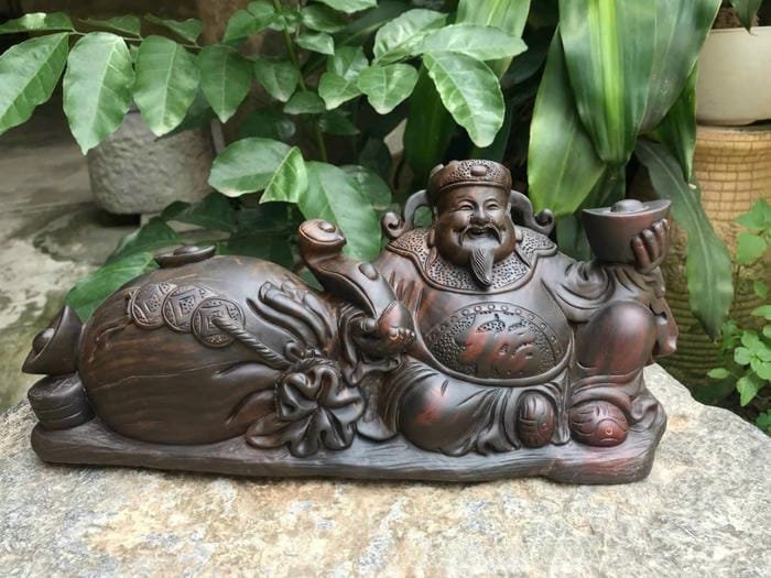 tác phẩm Thần Tài điêu khắc tinh xảo