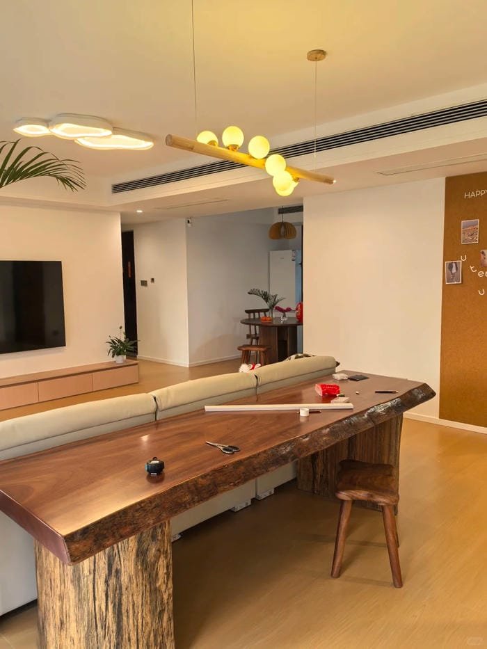 thiết kế bàn mang hơi hướng Nhật Bản