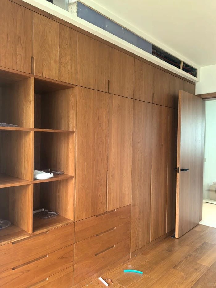 tủ đóng từ gỗ bền chắc