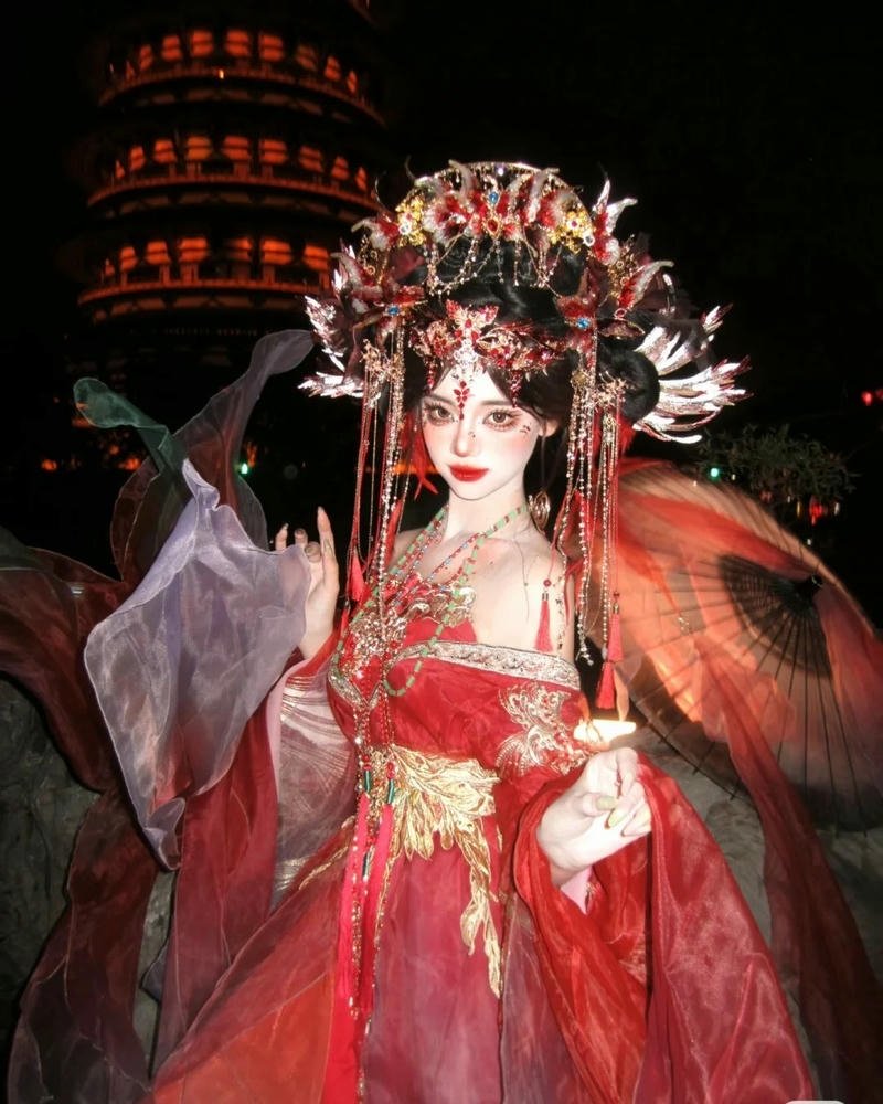 Cosplay cổ trang Trung Hoa tạo hình truyền thống ấn tượng