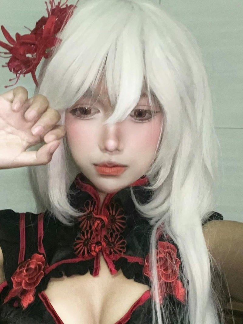 Cosplay liên quân Veres đỏ đen quyến rũ sắc sảo