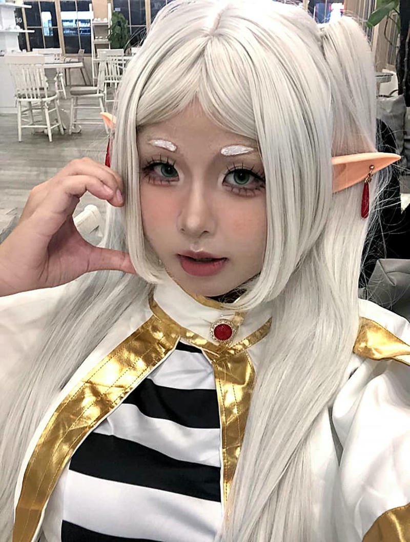 Mai Phương cosplay nàng tiên váy trắng giữa rừng cây