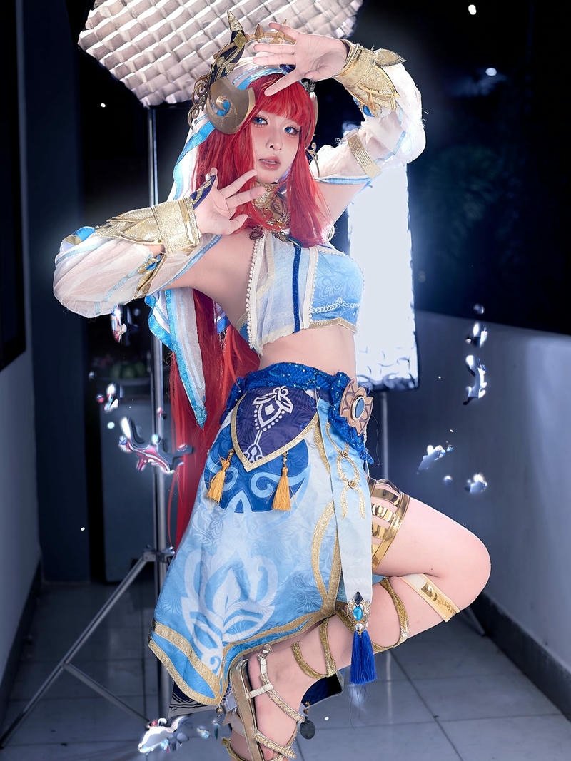 Mai Phương cosplay nữ sinh đồng phục Nhật Bản dễ thương