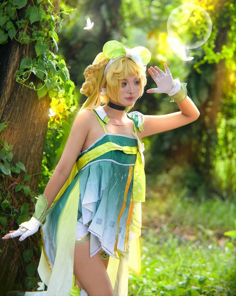 Mai Phương cosplay thỏ ngọc sexy trong bộ đồ đen