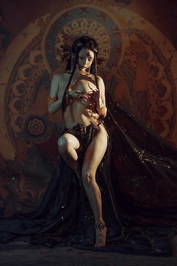 Mỹ nữ cổ phong sexy dáng mềm mại