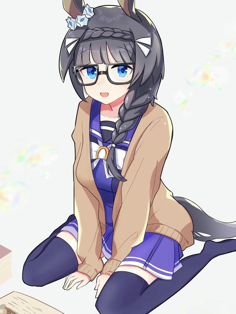 Nhân vật anime nữ tai mèo đeo kính cận dễ thương