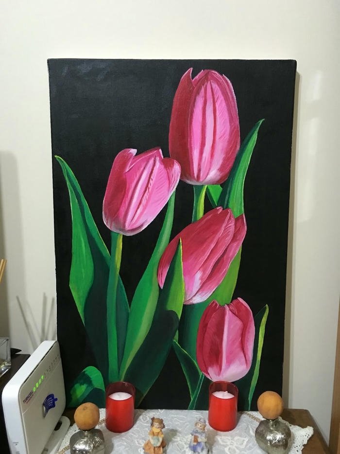 Tranh hoa tulip đẹp màu hồng đậm nổi bật nền tối