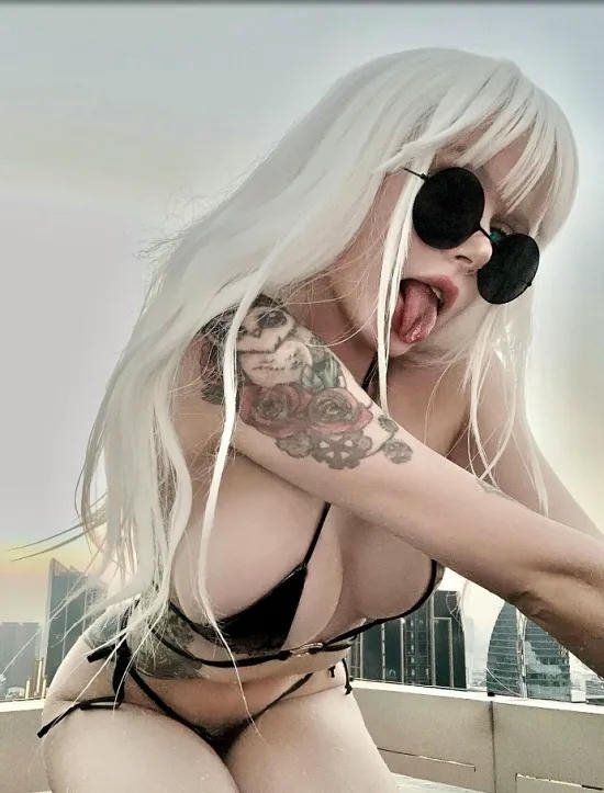 girl cosplay gojo thần thái nhân vật gojo