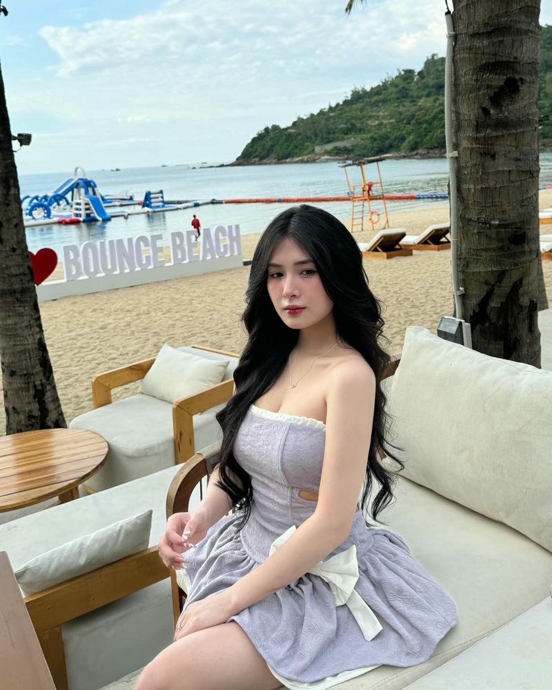 hình ảnh Quỳnh Alee bikini sexy mới