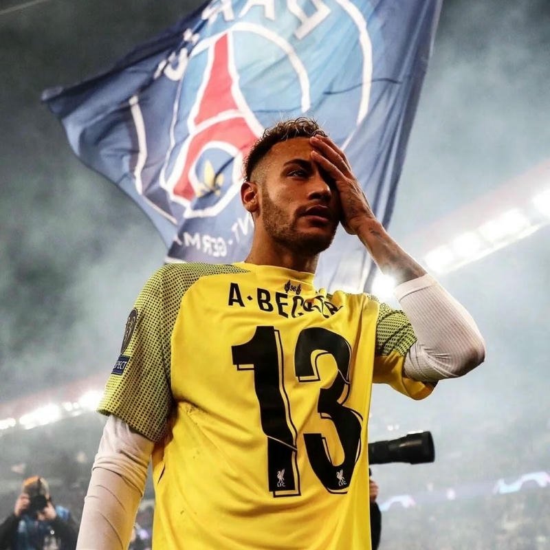 Hình avatar Messi bóng đá đẹp trong màu áo PSG