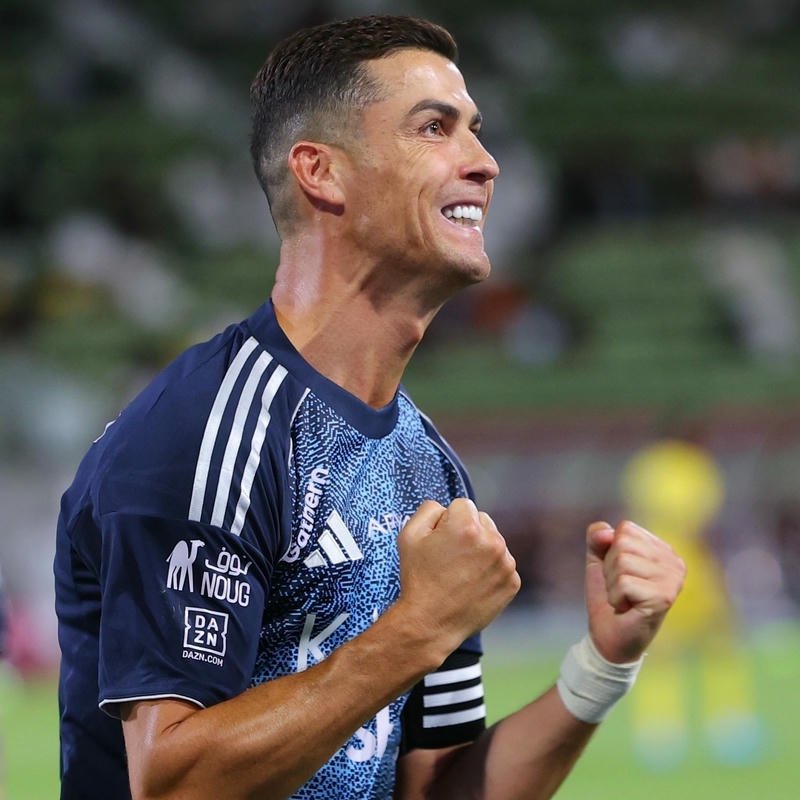 89+ Avatar Ronaldo (CR7) cực ngầu, chất lượng 4k cho fan Hình avatar Ronaldo ăn mừng đầy cảm xúc trên sân cỏ