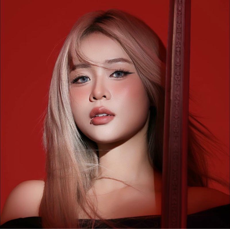 Khoảnh khắc sexy Misthy phong cách đầy cá tính