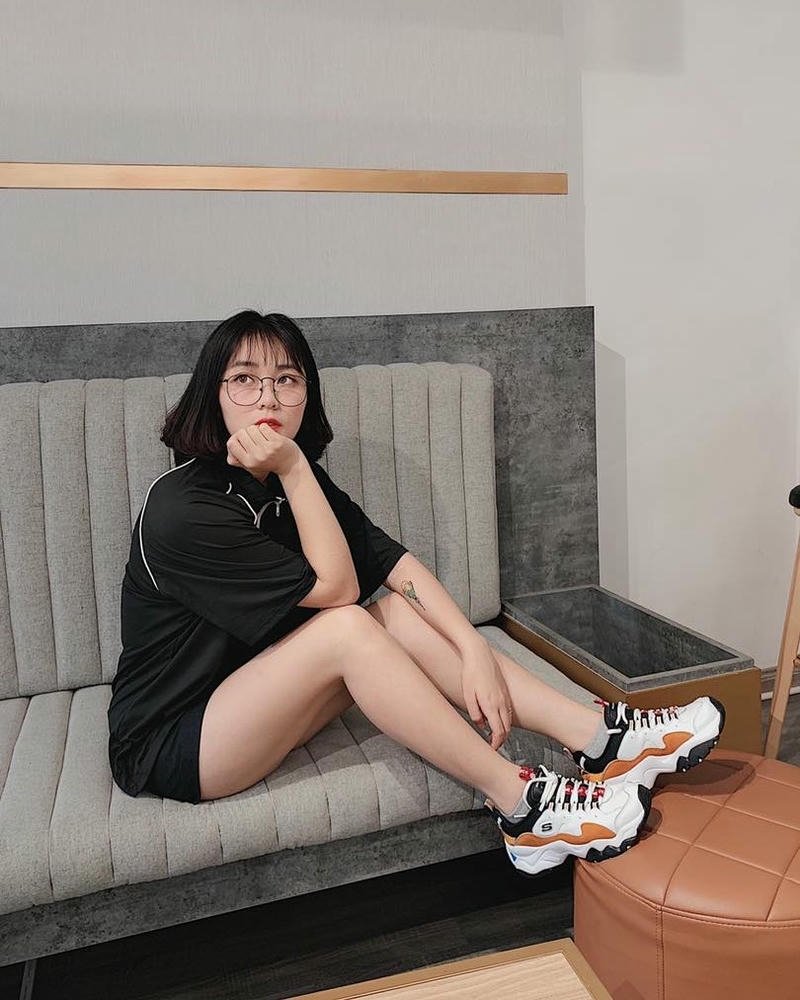 Phong thái năng động của Misthy đầy sexy