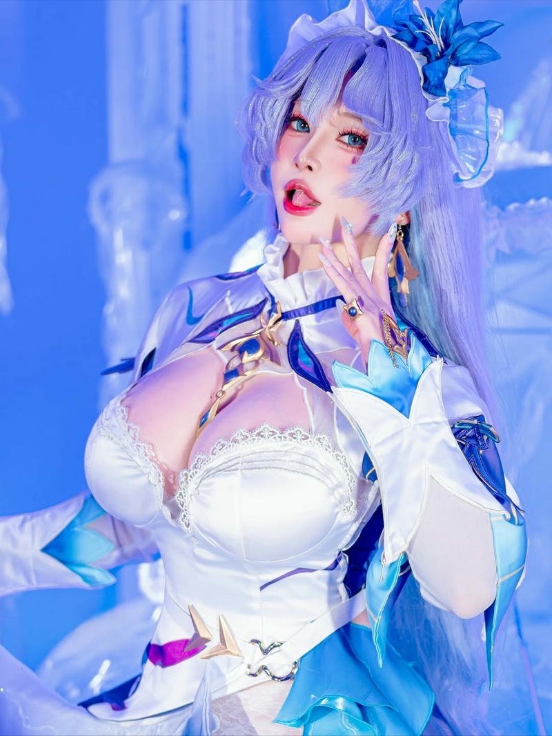 Tiny Asa sex leak thân hình mảnh mai hấp dẫn