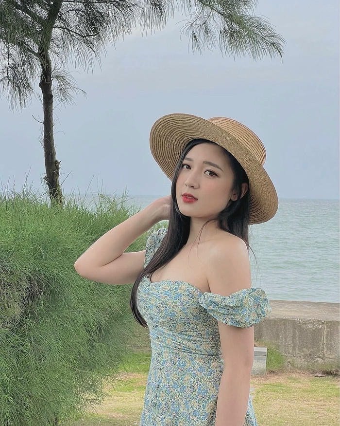 ảnh mc phương thảo bikini trang phục gợi cảm