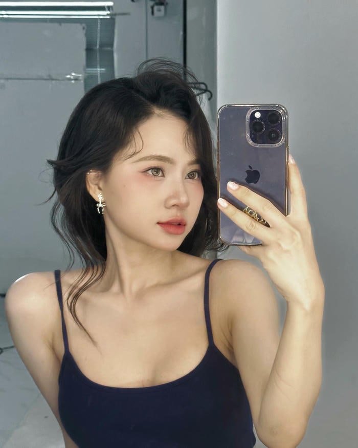 ảnh ngô lan hương bikini diện mạo nổi bật