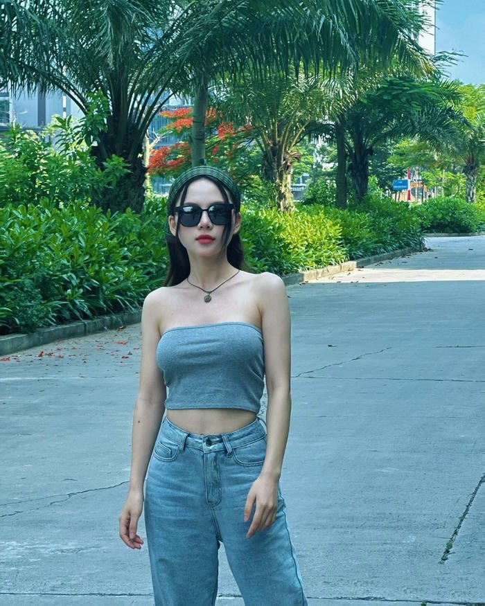 ảnh ngô lan hương bikini khung cảnh biển xanh