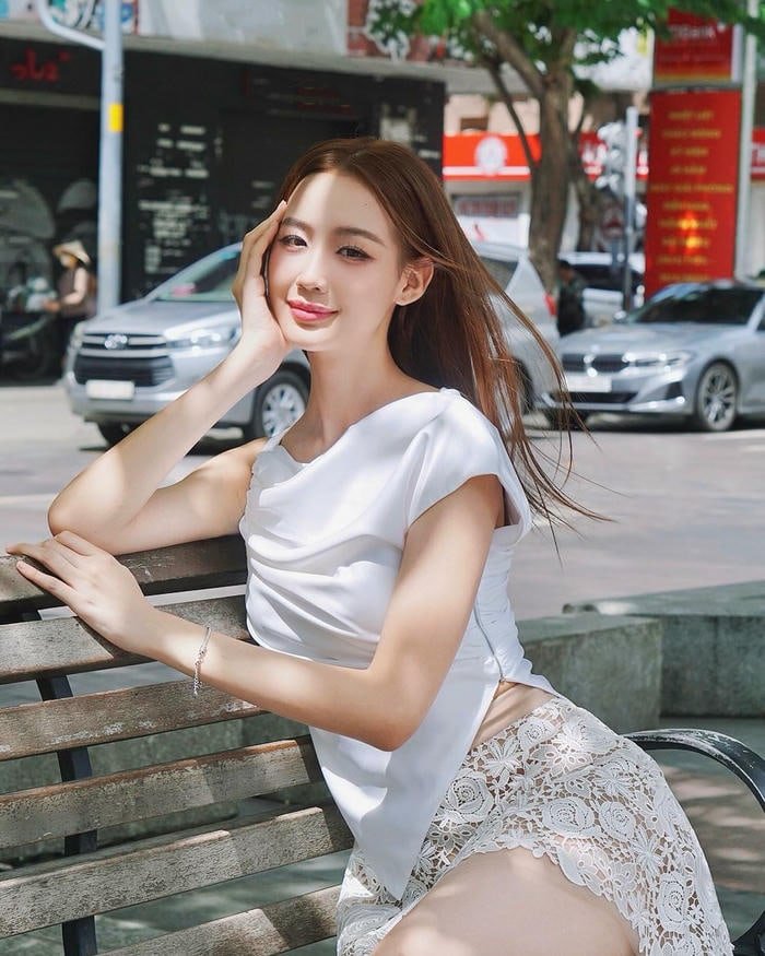 hình ảnh lê nguyễn bảo ngọc bikini ánh nhìn thu hút