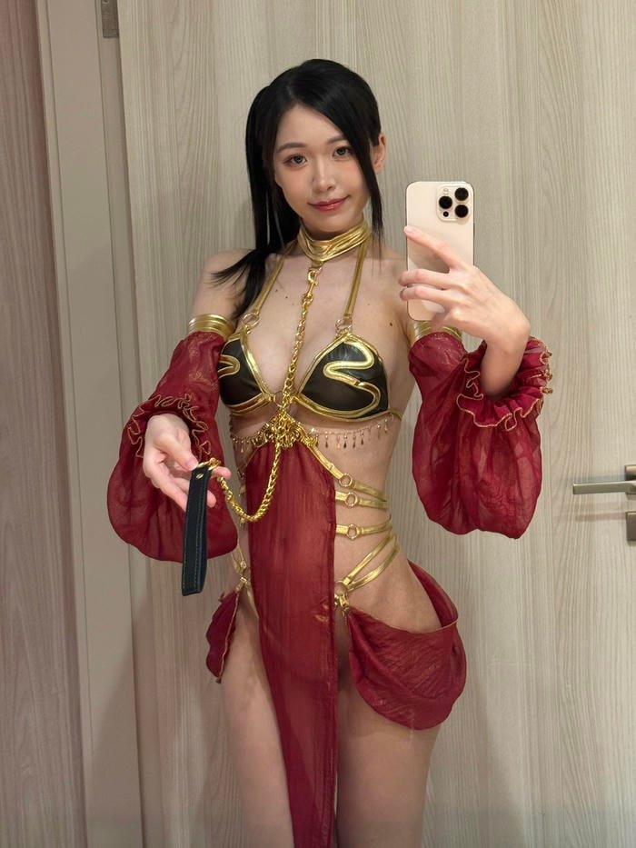 hình ảnh meriol chan bikini vóc dáng hài hòa