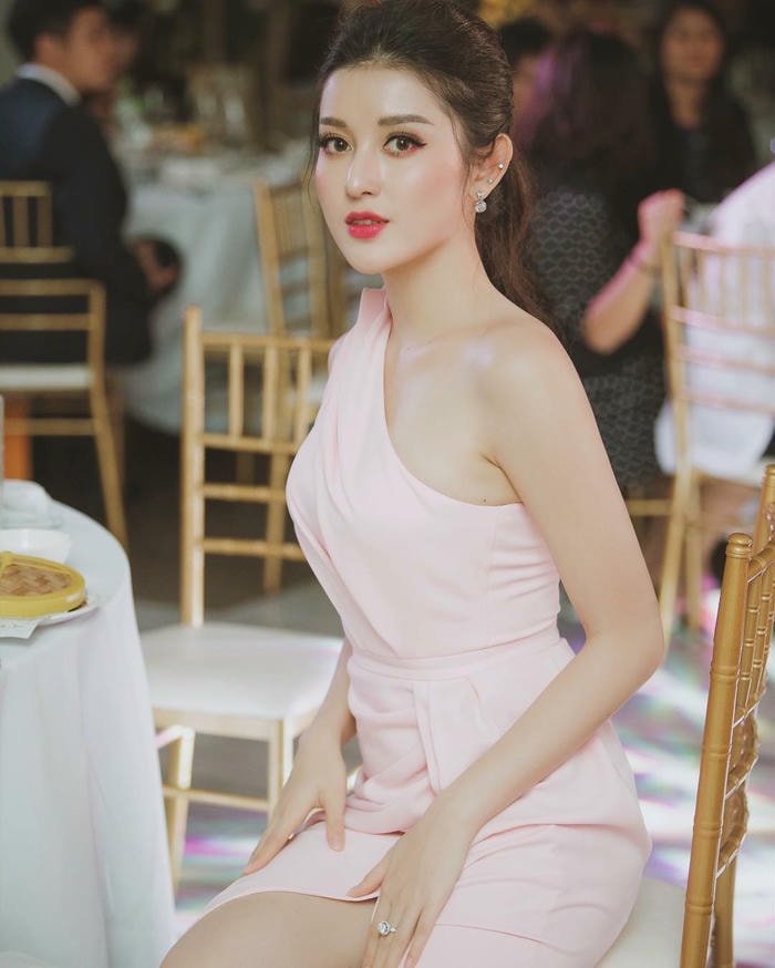 huyền my bikini vóc dáng thanh thoát