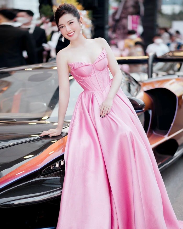 khí chất á hậu huyền my bikini thu hút ánh nhìn