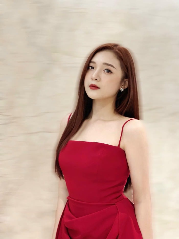 khoe dáng chuẩn ảnh mc phương thảo bikini