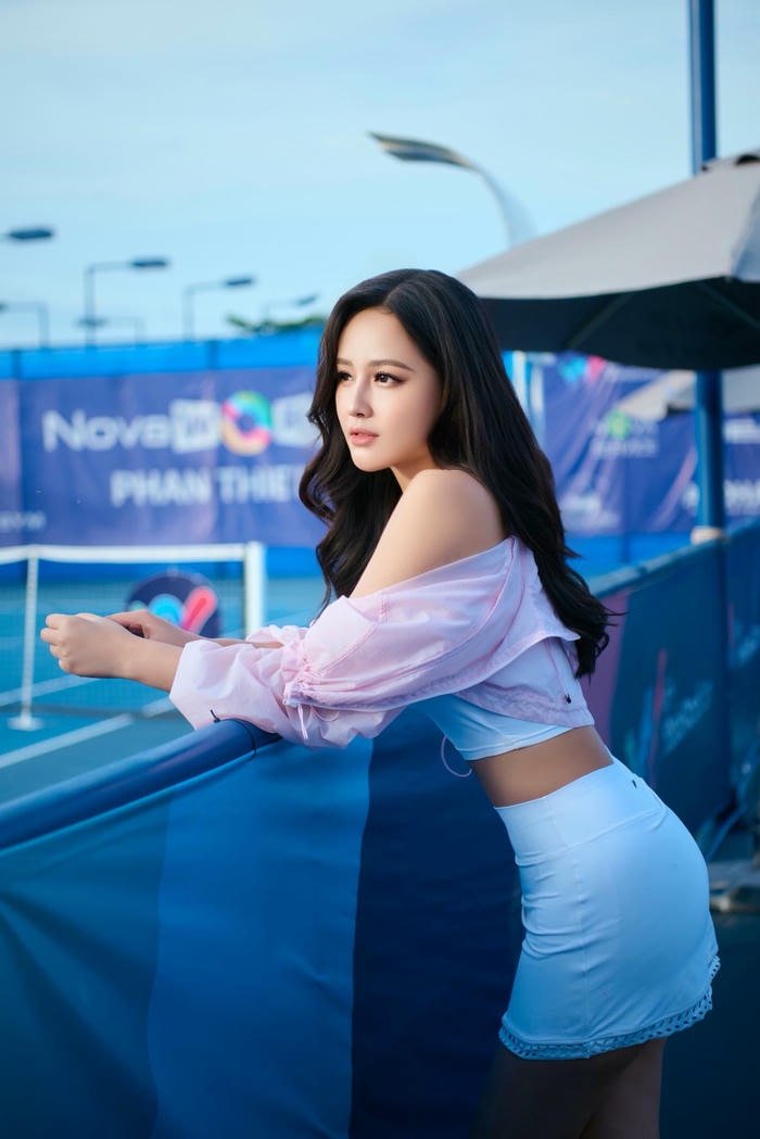 trang phục nổi bật ảnh mai phương thúy bikini