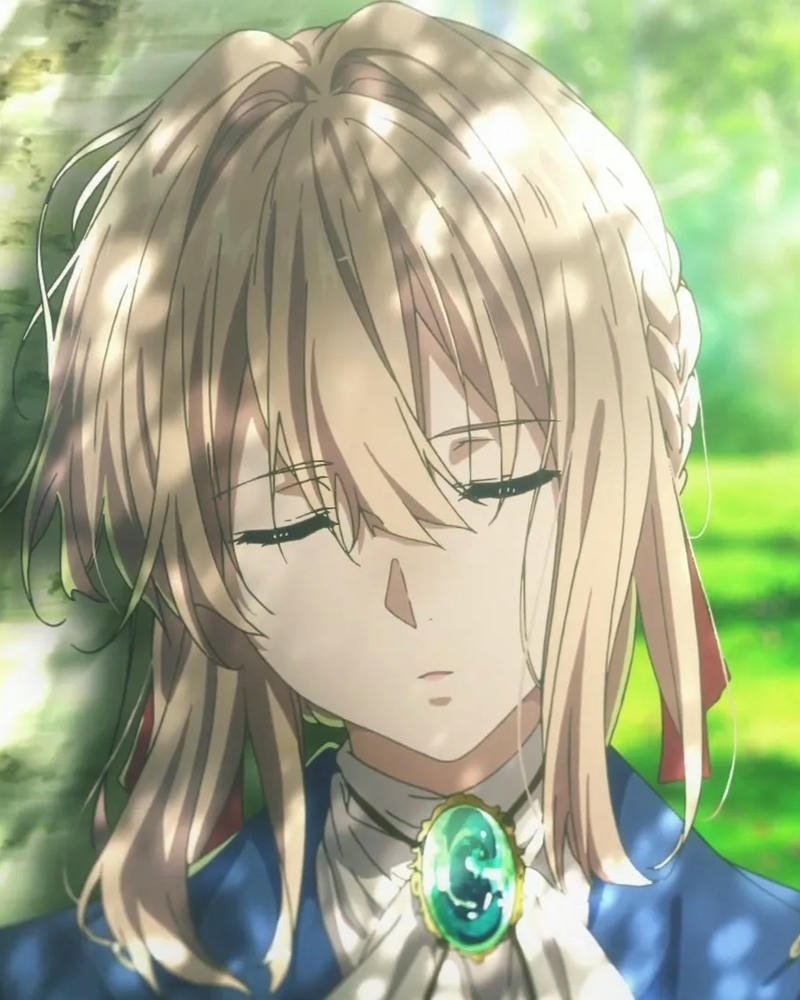Ảnh Violet Evergarden nhắm mắt tĩnh lặng như đang ngủ say