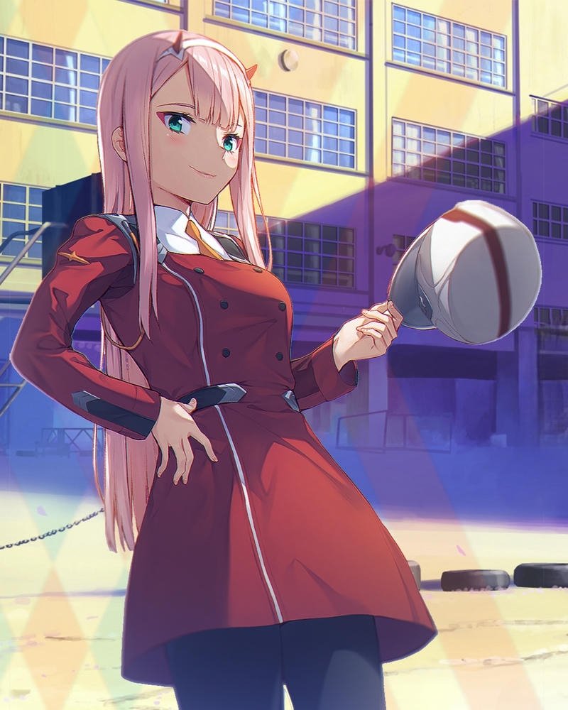Ảnh Zero Two cầm bóng cười tươi tắn năng động