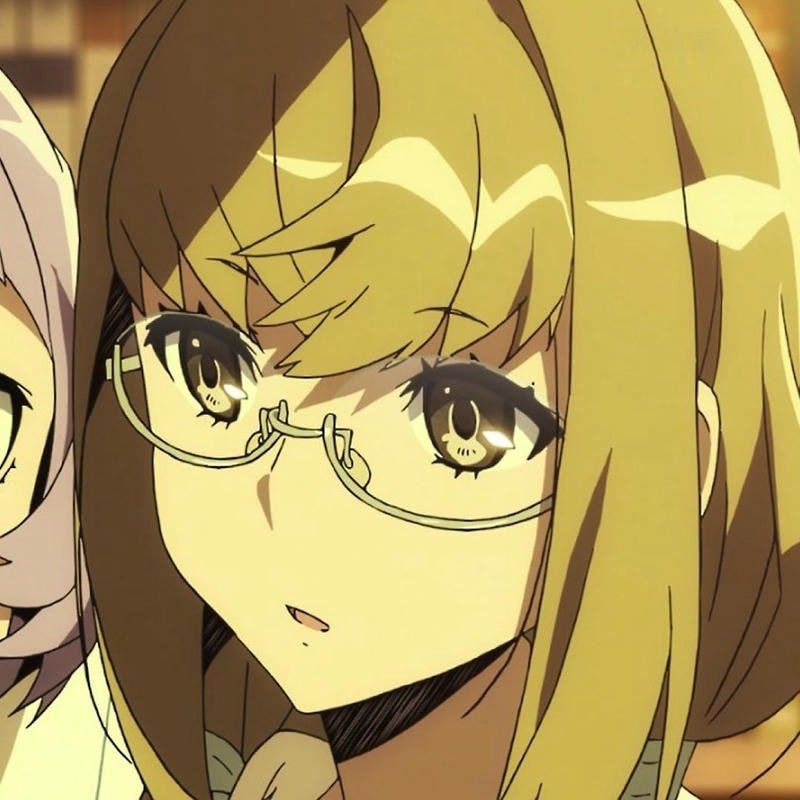 Ảnh anime đeo kính biểu cảm bình tĩnh đầy thu hút