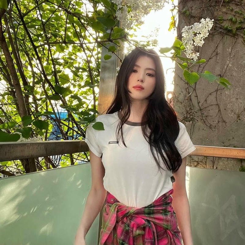 Biểu cảm đầy sức sống Han So Hee bikini nổi bật